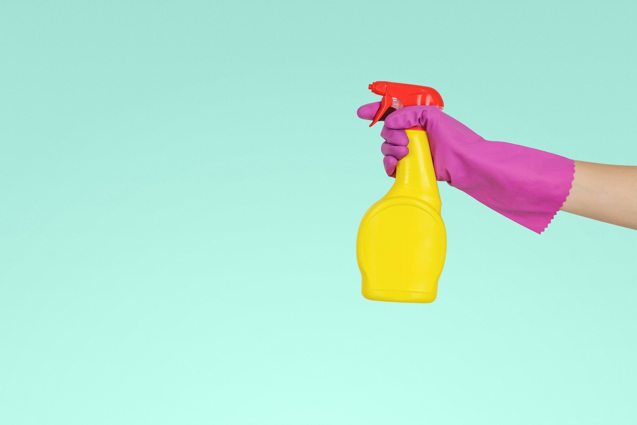 Featured image for blog post: 10 Quick Cleaning Hacks for Busy Homeowners